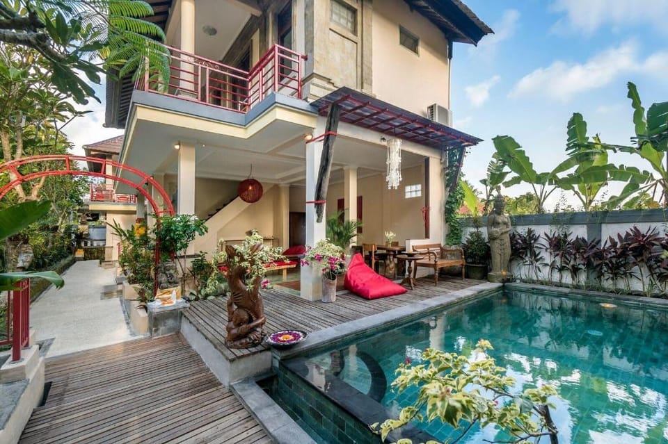 Metteyya Guesthouse Bed and Breakfast in Ubud