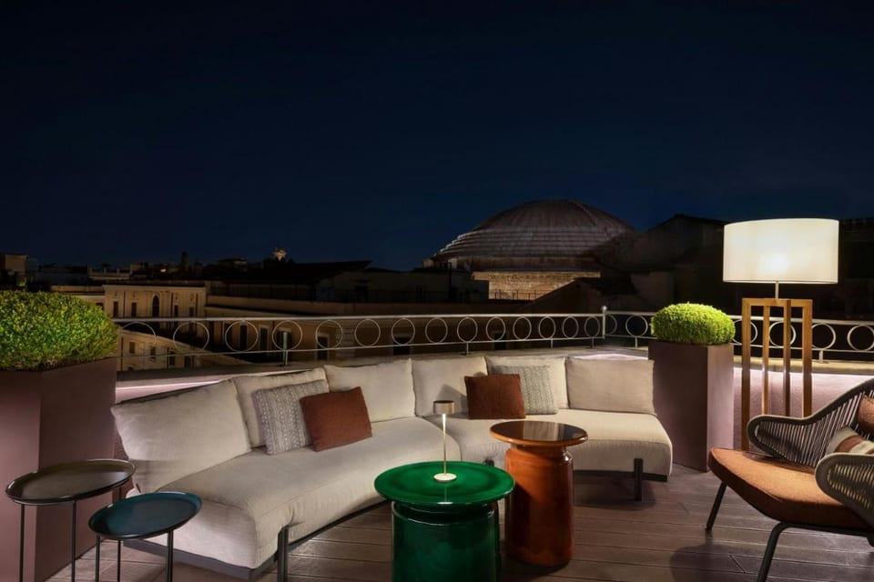 The Pantheon Iconic Rome Hotel, Autograph Collection by Marriott Hotel in Rome