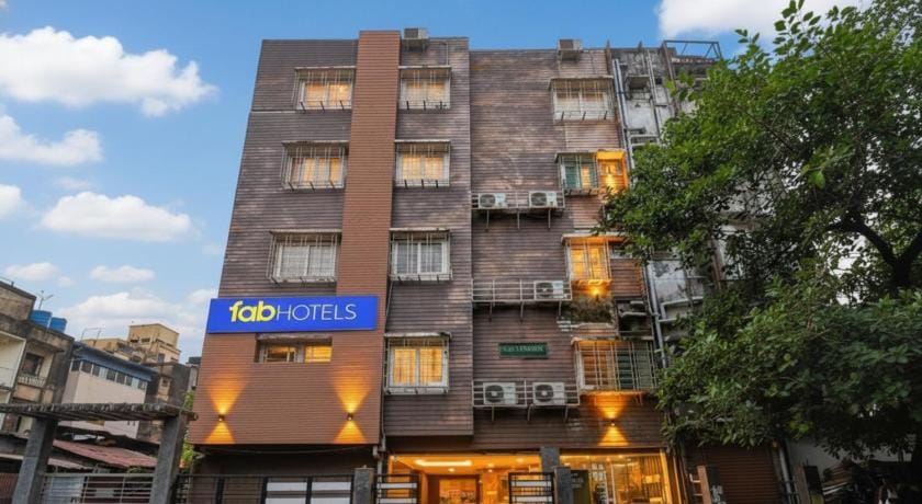 OYO 11965 Krishna Guest House Hotel in Kolkata
