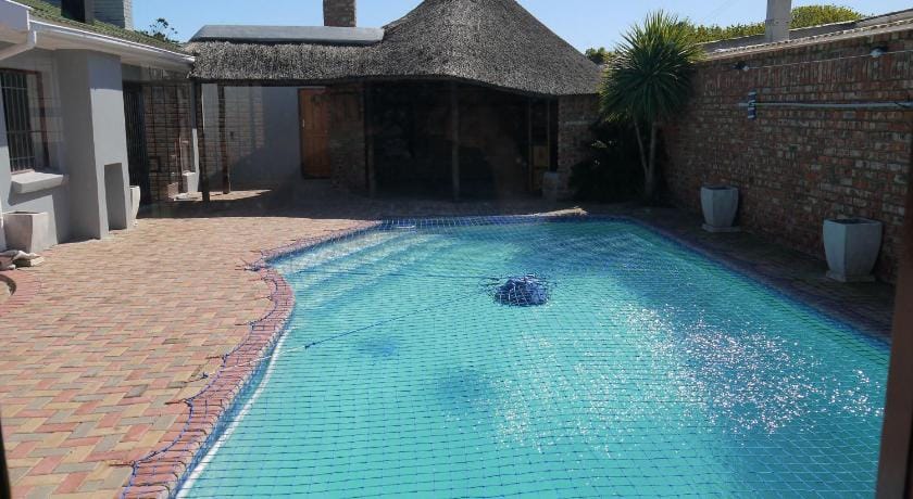 The Bay Inn Apartment in Port Elizabeth