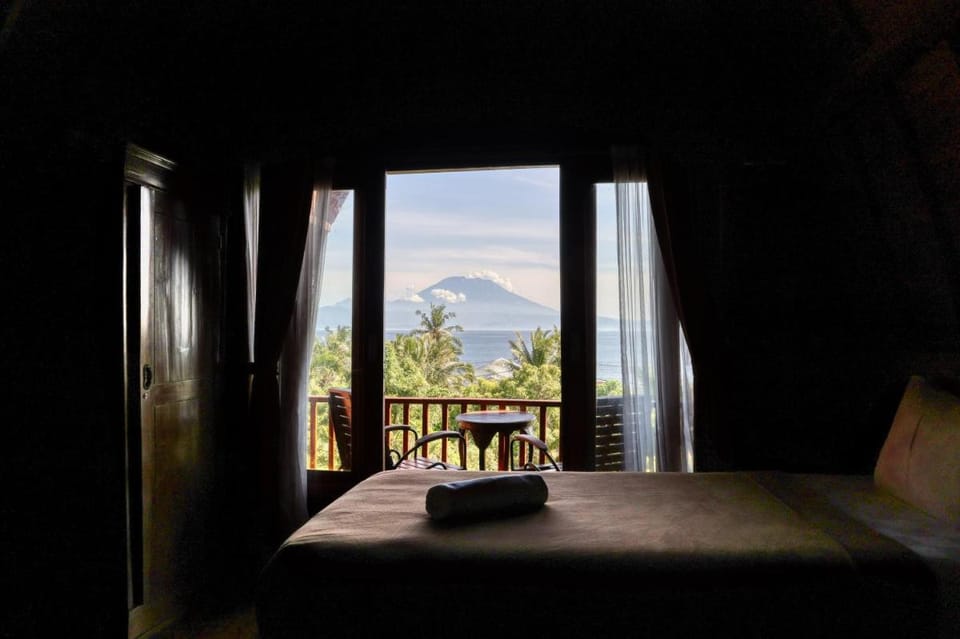 Petak Cottage Campground/ 
RV Resort in Nusapenida