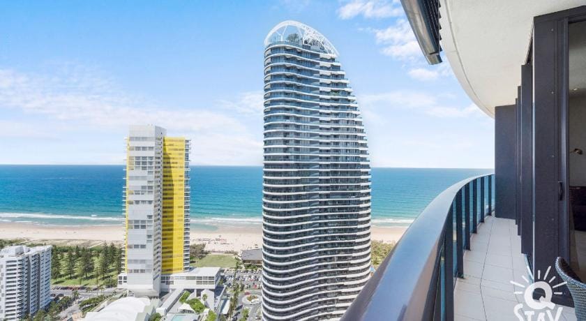 Oracle - Q Stay Apartment in Gold Coast