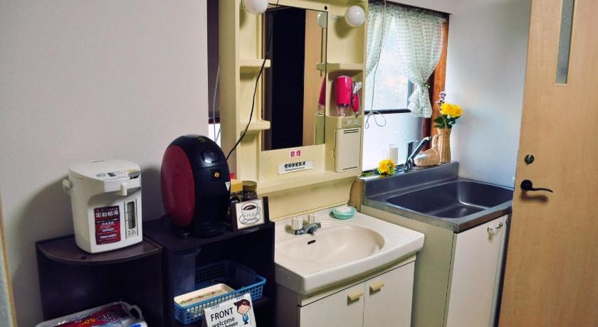 Guest house HiDE Bed and Breakfast in Hokkaido Prefecture