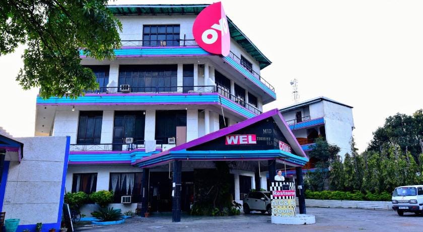Hotel O Mid Way Tourist Resort Hotel in Punjab, India