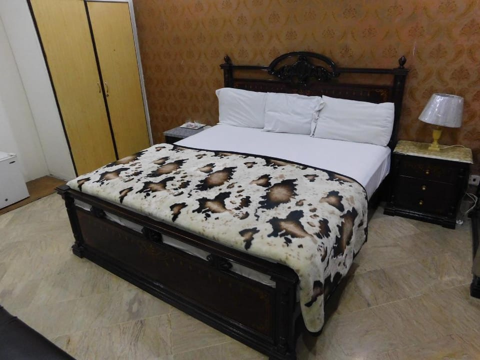 Hotel Sweet Inn Hotel in Lahore