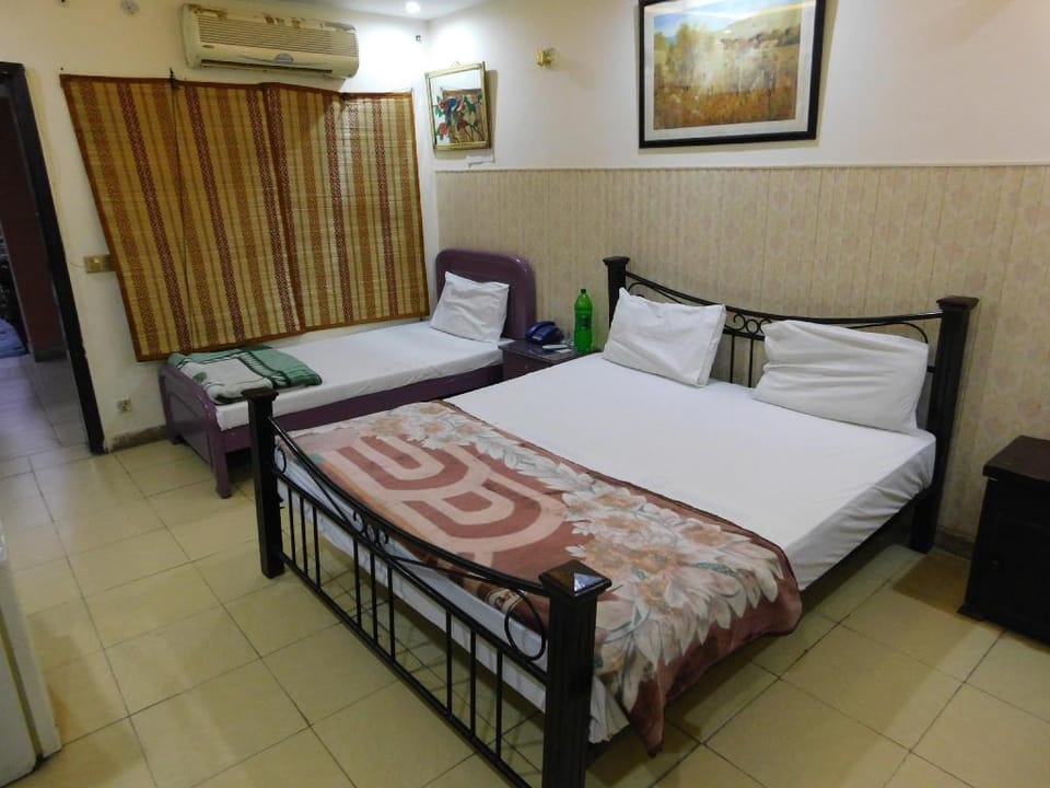 Hotel Sweet Inn Hotel in Lahore