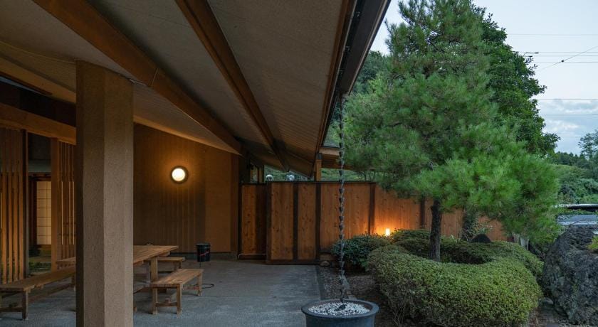 Temple Hotel Ryutakuzenji Ryokan in Japan