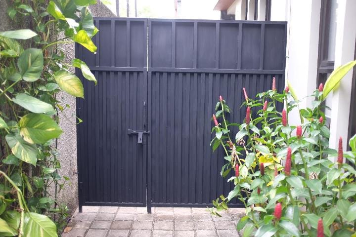3BR 2FL Bali Maisonette Townhouse w/ Private Pool Vacation rental in South Jakarta City