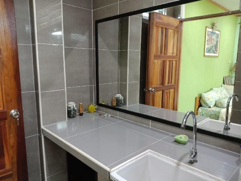 Jazepuri Guest Rooms - Jaze 1 Vacation rental in Kuching