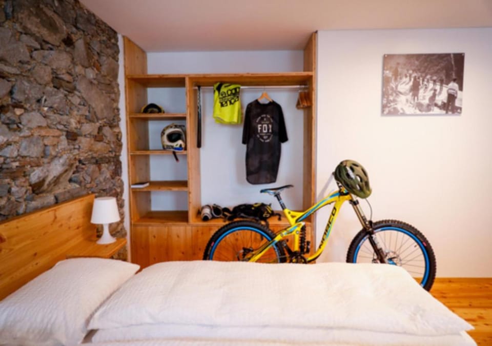 Bed&Bike Tremola San Gottardo Hotel in Airolo