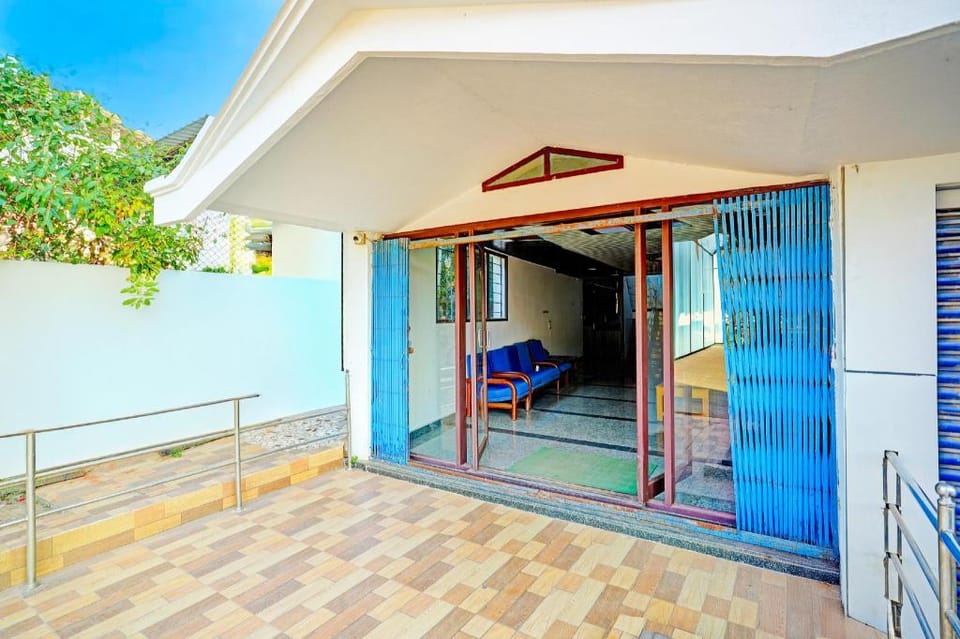 Super Townhouse Madikeri Fort Formerly Hotel Raj Hotel in Madikeri