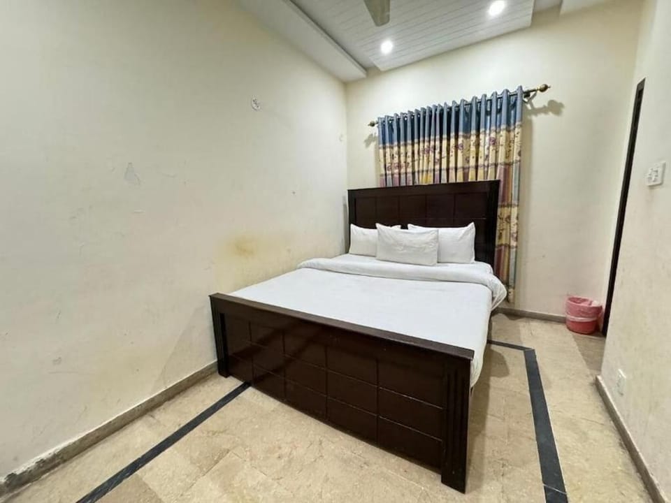 Millat Guest House G-9/4 Hotel in Islamabad