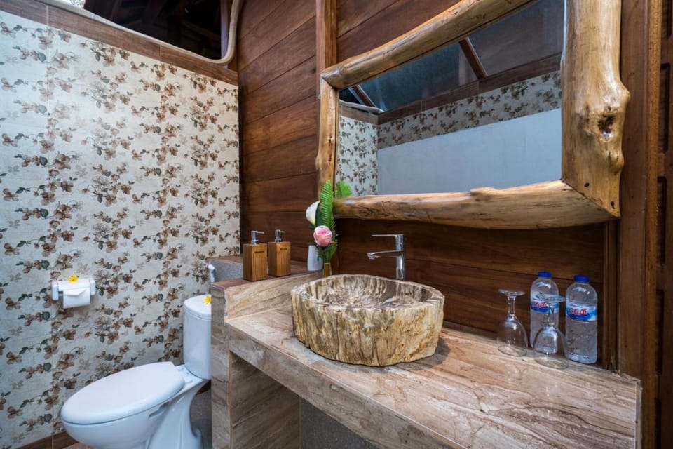 Radiance Sunset Villas Lembongan Bed and Breakfast in Nusapenida
