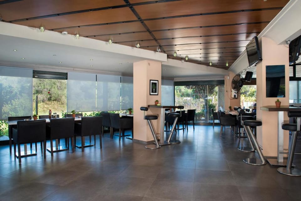 Kavos Plaza Hotel Hotel in Corfu, Greece