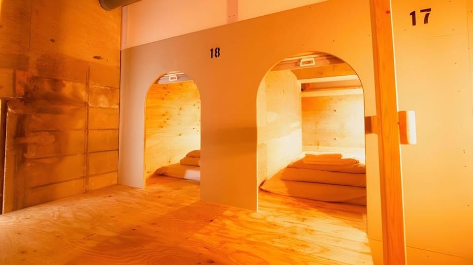 Ishigaki Guesthouse HIVE Bed and Breakfast in Okinawa Prefecture