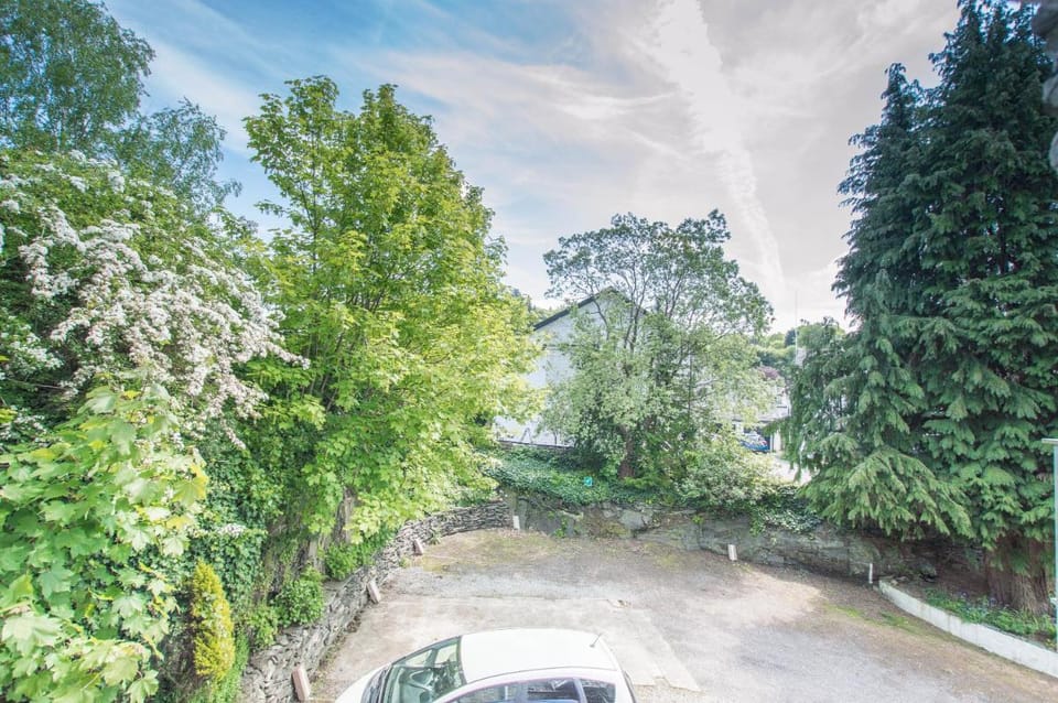 Elim Bank Guest House Bed and Breakfast in Bowness-on-Windermere