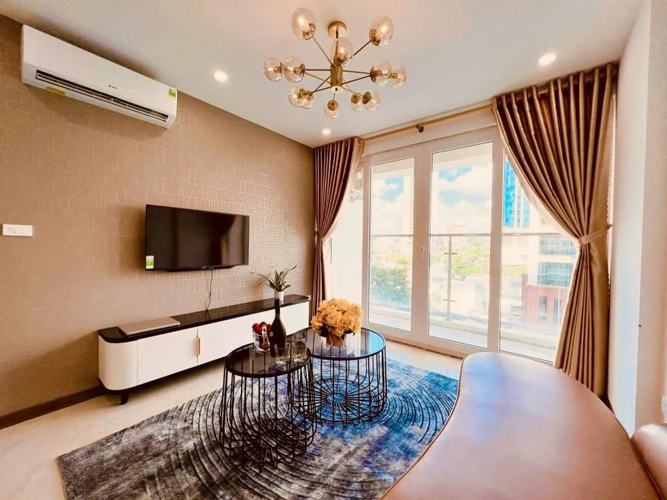 Hotel New Life Towel Hạ Long Hotel in Laos