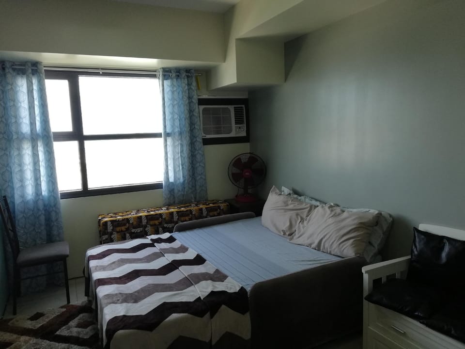 ECJ Premier Studio Suite @ Horizons 101 Apartment in Lapu-Lapu City