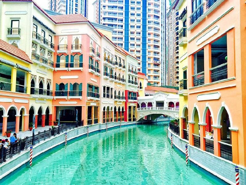 Morgan Suite Condo at Mckinley Hill Taguig  Unit 9 Apartment in Makati