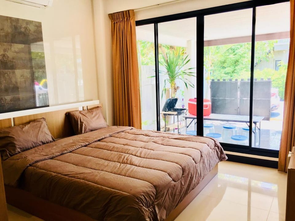 Baan Sala Pool Villa Villa in Hua Hin District