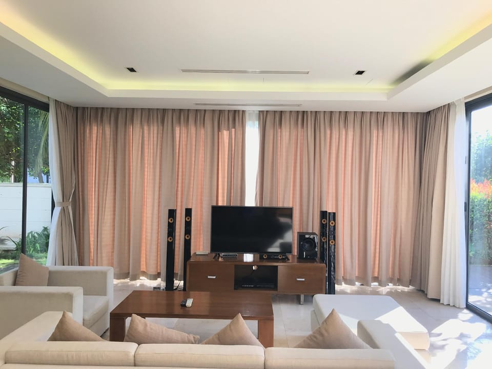  4 BedRooms Villas at Da Nang Beach, Private Pool. Villa in Hoa Hai