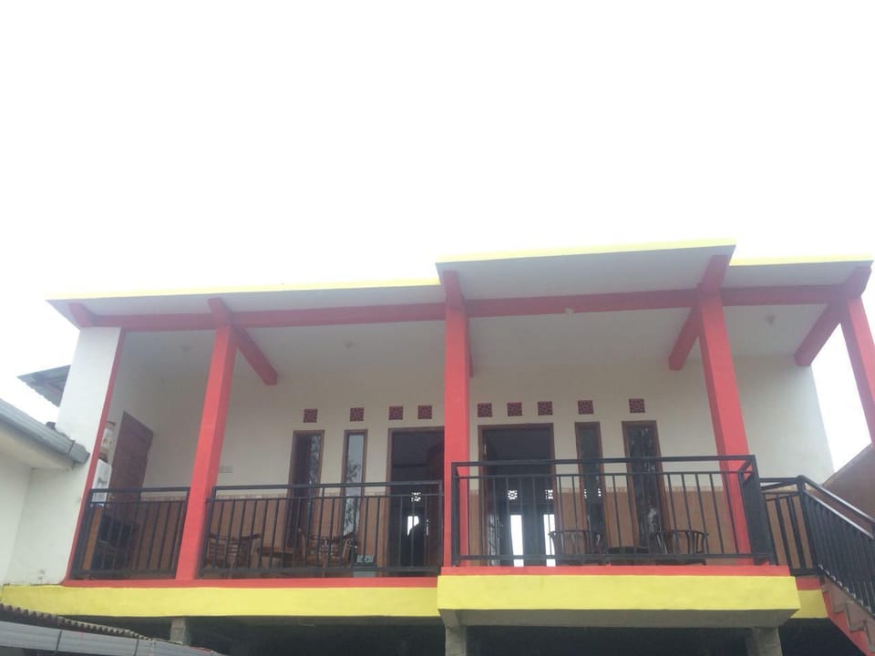CASA BROMO HOMESTAY - PRIVATE ROOM 1 Villa in East Java