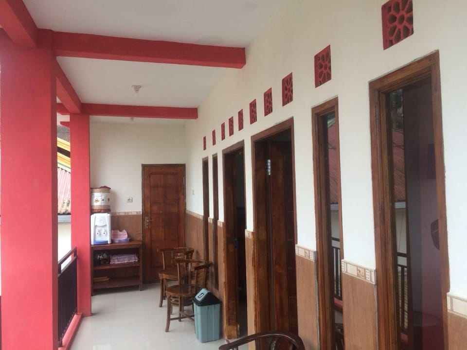 CASA BROMO HOMESTAY - PRIVATE ROOM 1 Villa in East Java