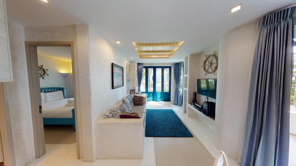The Chelona  pool access by Away Apartment in Nong Kae