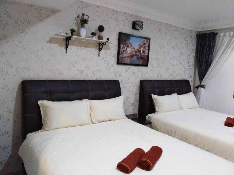 PANGKOR TWIN STUDIO AT GOOD LOCATION (8-10 pax) Apartment in Perak
