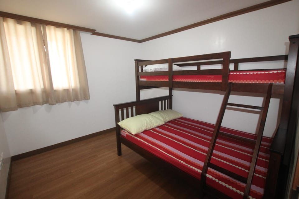Queen's Court Apartment in Baguio