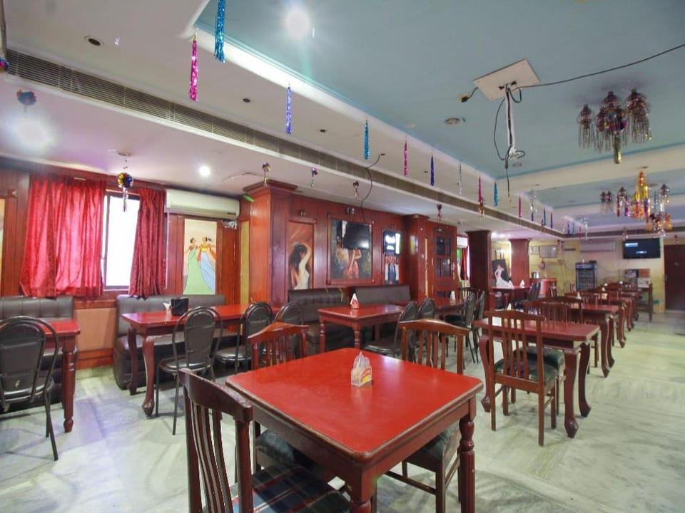 Super Capital O Rj Grand Hotel in Coimbatore