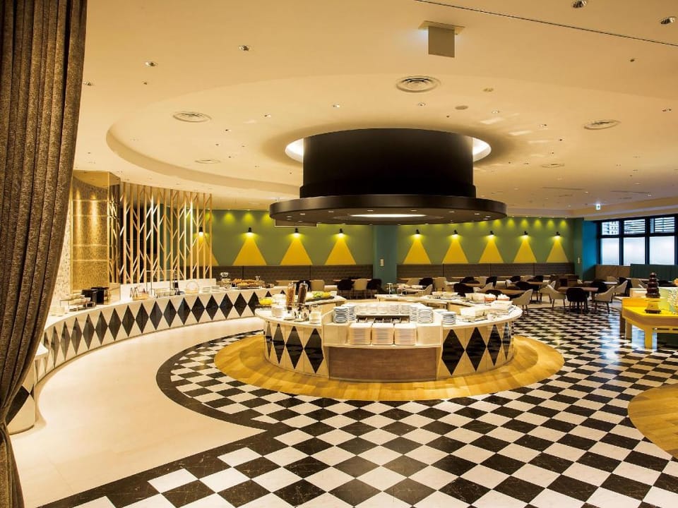 Comfort Suites Tokyo Bay Hotel in Chiba Prefecture