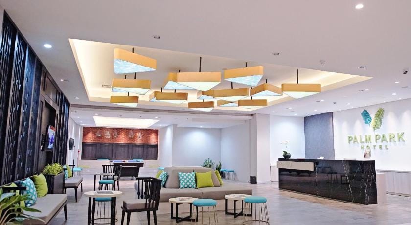 PALM PARK Hotel Surabaya Hotel in Surabaya