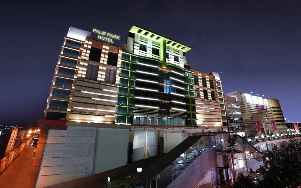 PALM PARK Hotel Surabaya Hotel in Surabaya