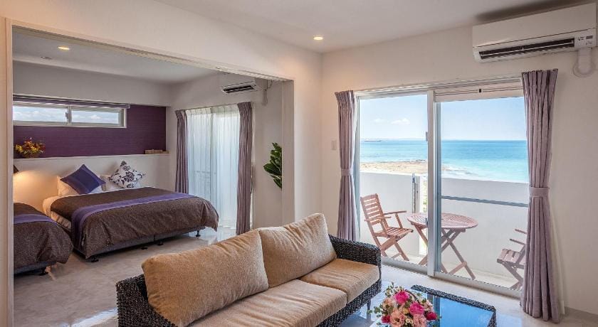 Yonabaru Hotel SUNRIZE OCEAN Apartment in Okinawa Prefecture