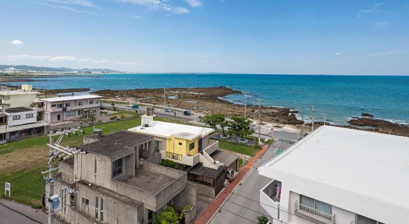 Yonabaru Hotel SUNRIZE OCEAN Apartment in Okinawa Prefecture