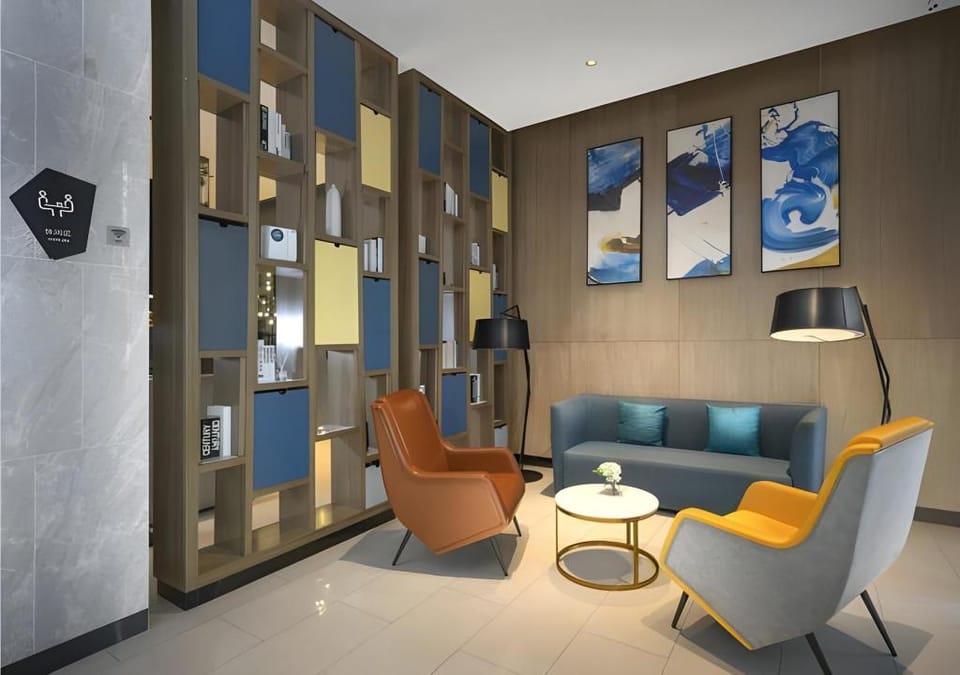 Echarm Hotel Haikou Zhongshan South Road High-speed Railway East Station Hotel in Hainan