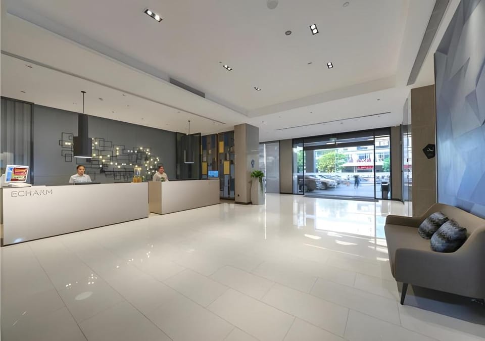 Echarm Hotel Haikou Zhongshan South Road High-speed Railway East Station Hotel in Hainan