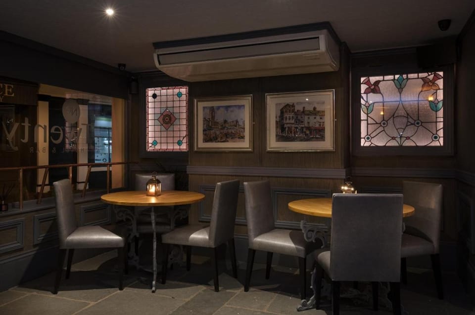 Twenty Hotel & Bar Hotel in Boston