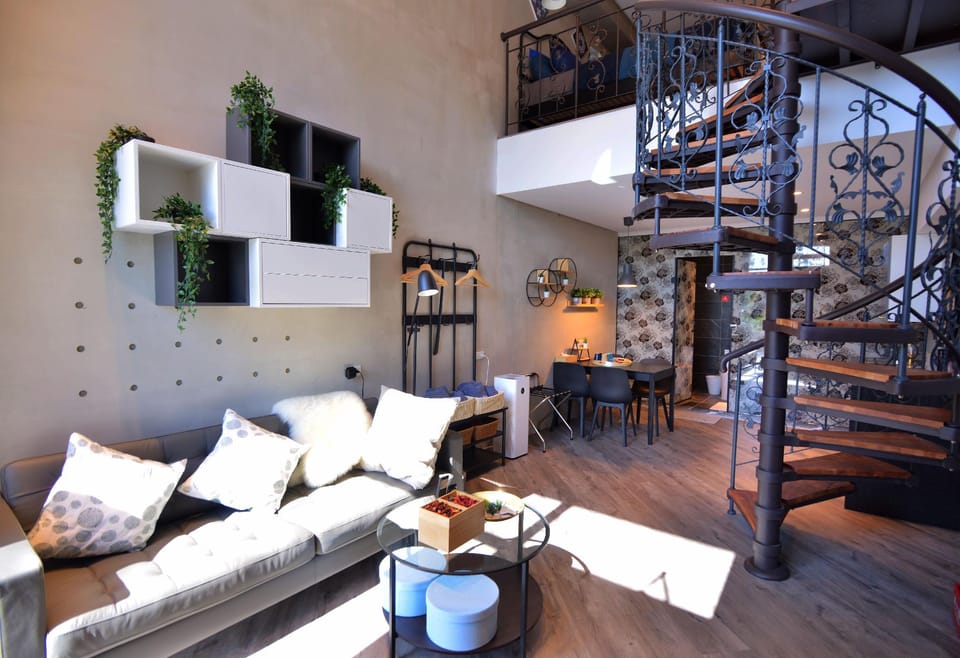 Smart Stay Zhilu Nantou Double Room with Private Bathroom Vacation rental in Fujian