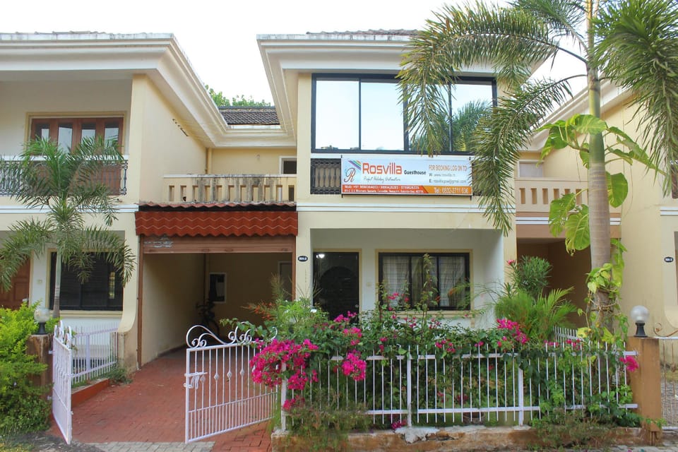 DELUXE ROOM IN POSH VILLA Vacation rental in Benaulim