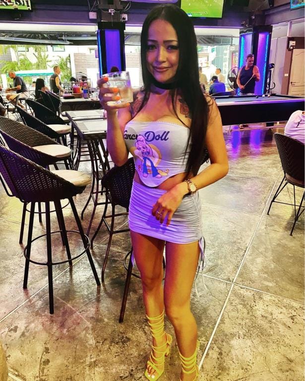 Korandos Bar & Guesthouse Apartment in Pattaya City