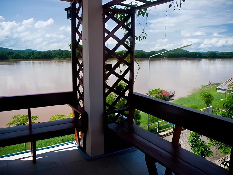 Banrimkhong Hotel in Vientiane Province, Laos