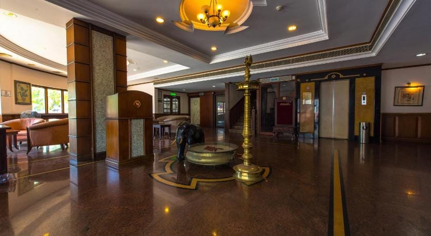 KALLADA REGENCY - Couples 21 Only Hotel in Kerala
