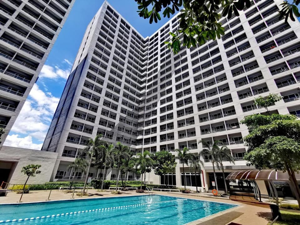 Grace Residences near BGC Apartment in Makati