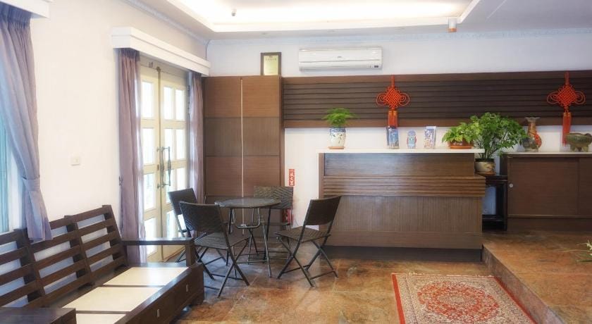 red roof home stay Bed and Breakfast in Xiamen
