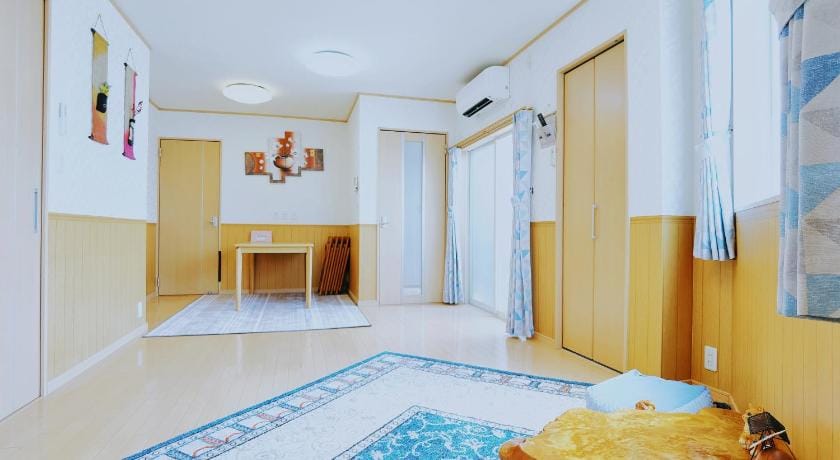 ABC Guest House Bed and Breakfast in Sennan