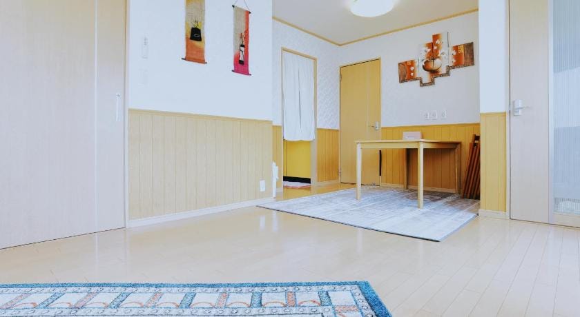 ABC Guest House Bed and Breakfast in Sennan