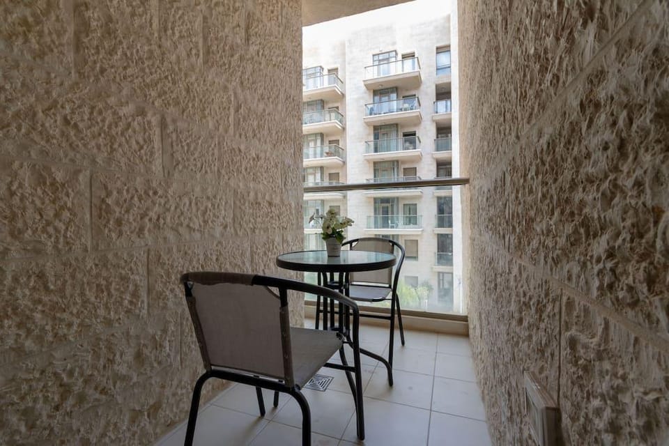 Enjoy Views of Jerusalem from Chic Flat Apartment in Jerusalem