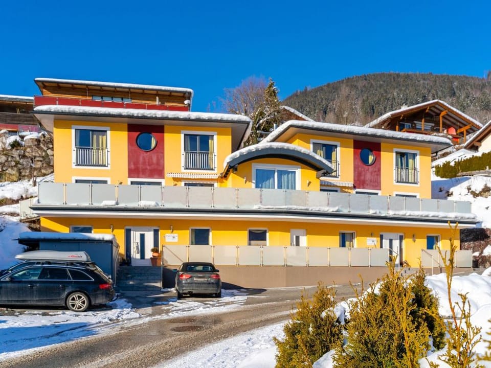 Chalet in Piesendorf near Kaprun Ski Slopes Chalet in Piesendorf